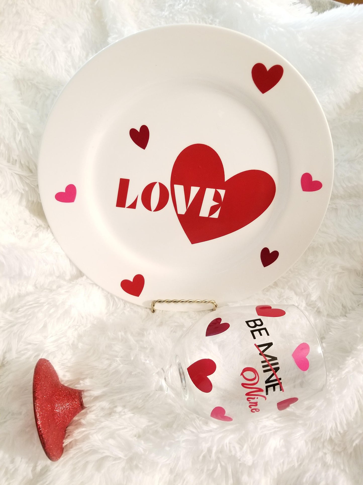 AntiValentine's Gift, Funny Wine Glass, Anti Valentines Day, Singles Gift, Friends Gift, Valentine for Her, Valentine's Day Gift, BE MINE - CCCreationz