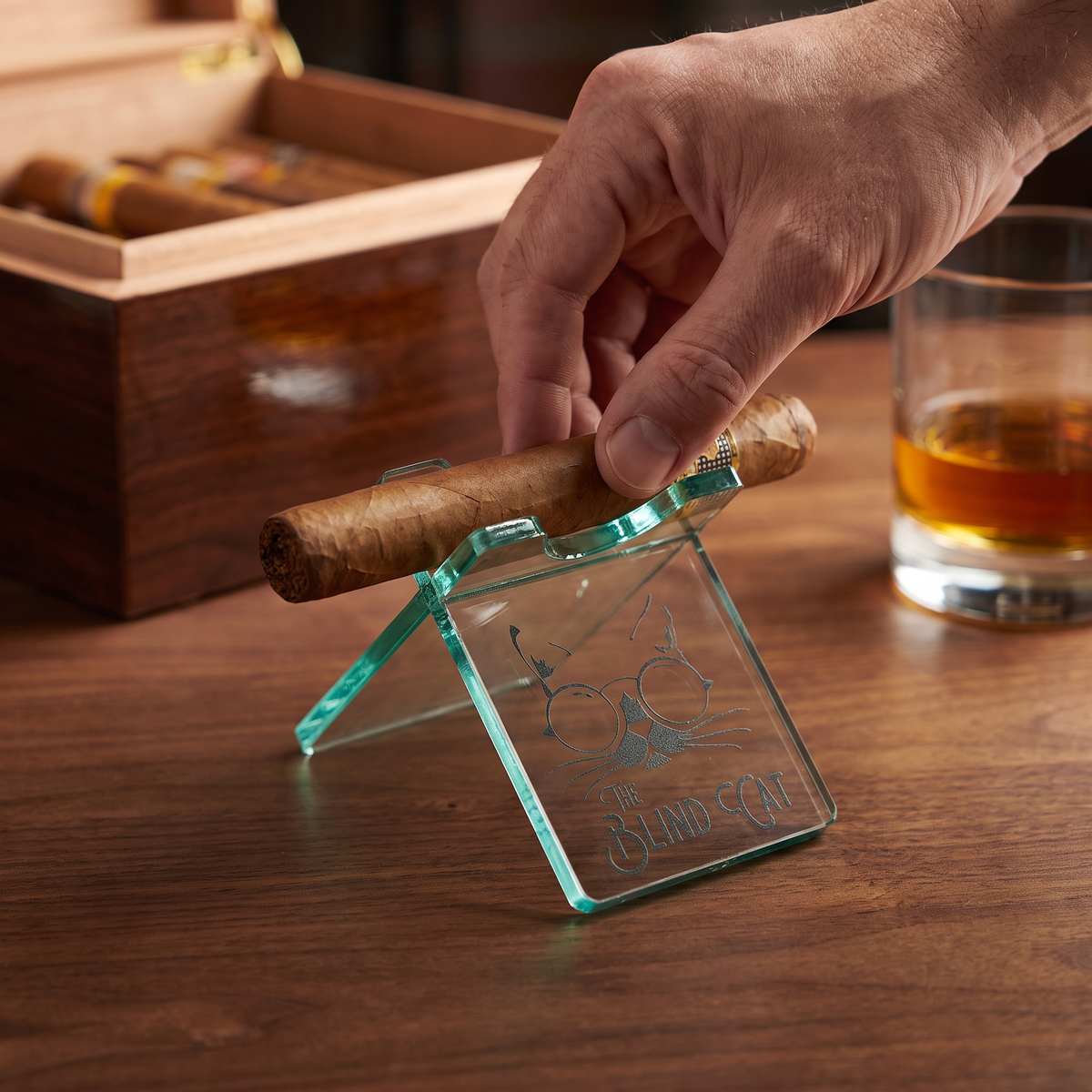 Cigar holder