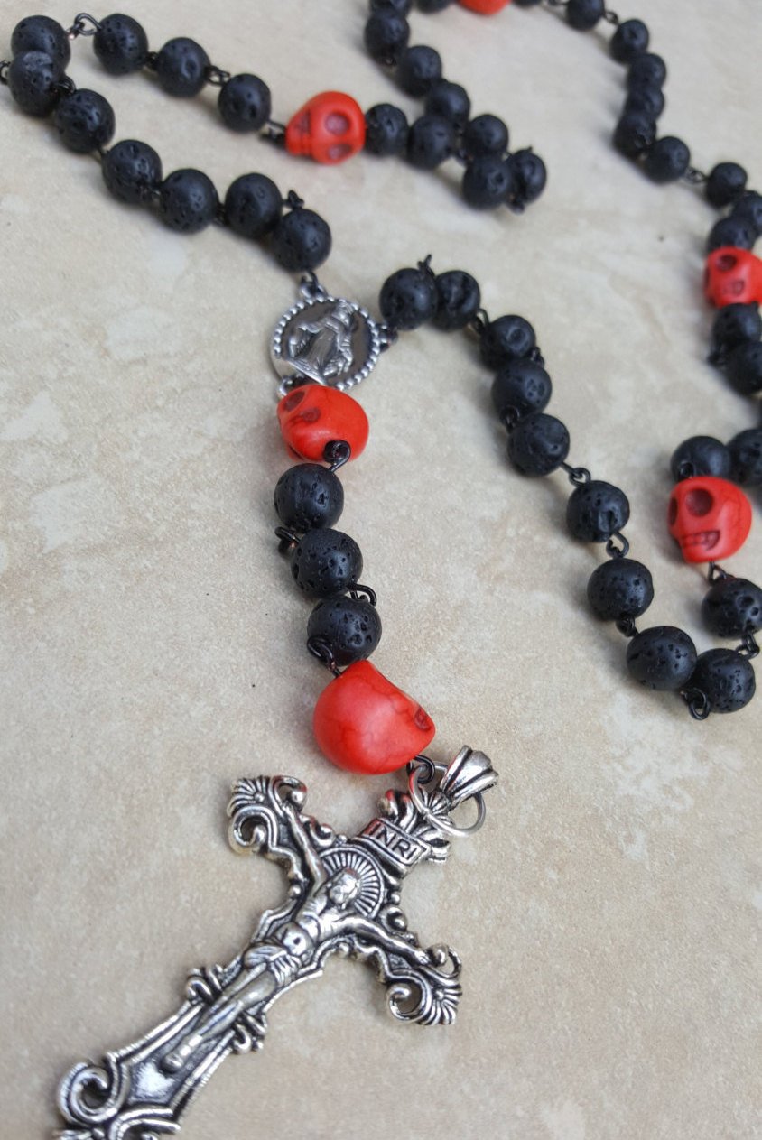 Memento Mori Skull Rosary wire wrapped necklace - CCCreationz