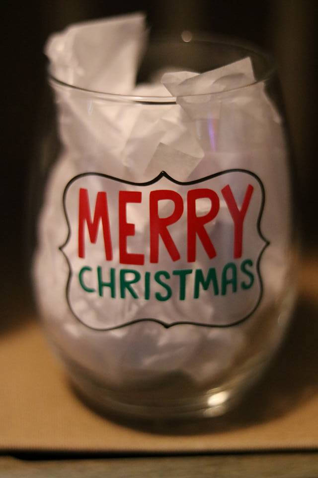 Christmas/ Holiday wine glasses - CCCreationz
