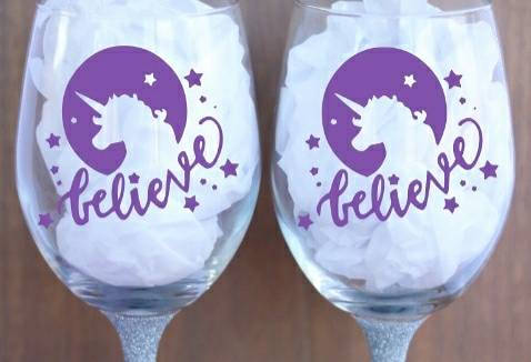 Glitter Wine Glass, Unicorn wine glass, personalized wine glass, Gift for her, Magical Creatures - CCCreationz