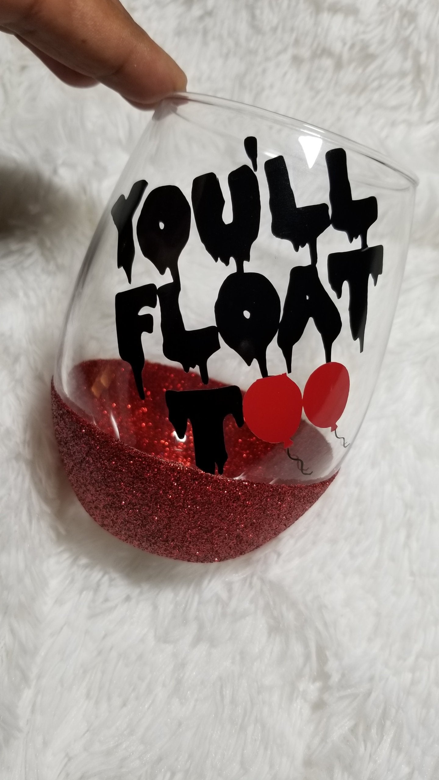 IT wine glass, glitter wine glass, You'll float too, Pennywise,   Horror wine glass - CCCreationz